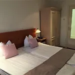 Palanka 호텔 팔켄뷔르흐안더횔